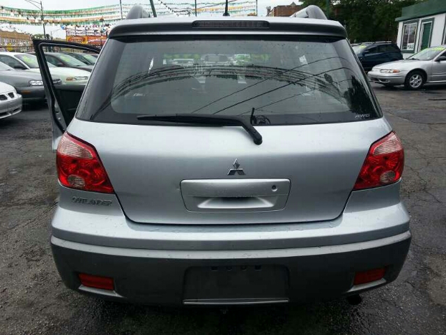 Mitsubishi Outlander 2005 photo 6