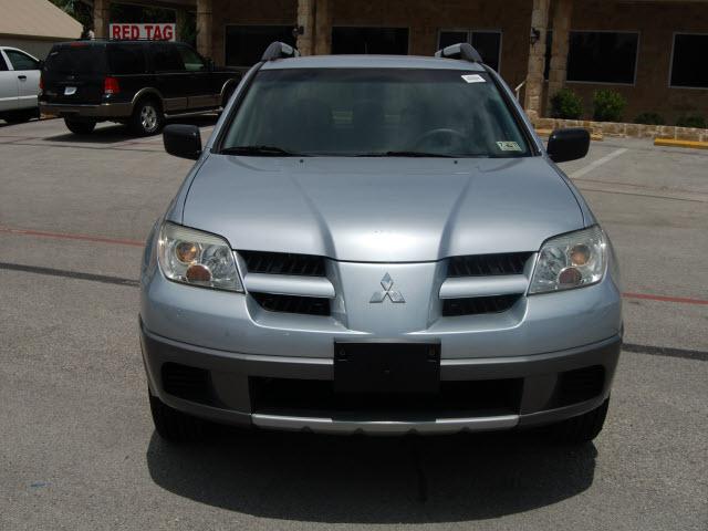 Mitsubishi Outlander 2006 photo 1