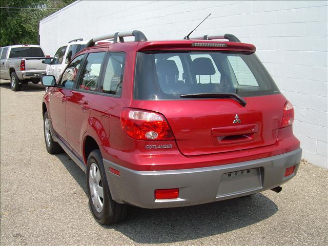 Mitsubishi Outlander 2006 photo 3