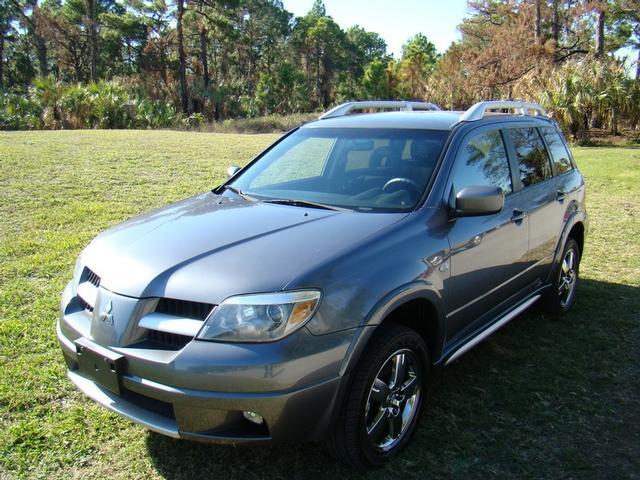 Mitsubishi Outlander SE Unspecified