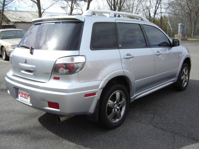 Mitsubishi Outlander 2006 photo 4