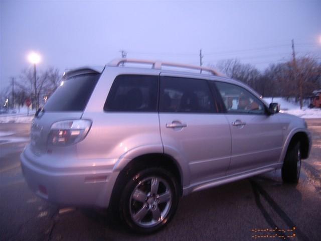 Mitsubishi Outlander 2006 photo 4