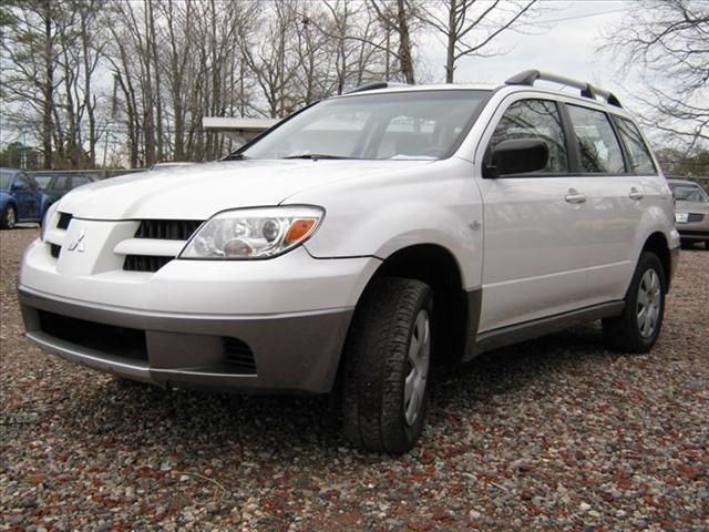 Mitsubishi Outlander 1.8T Quattro Sedan 4D Sport Utility