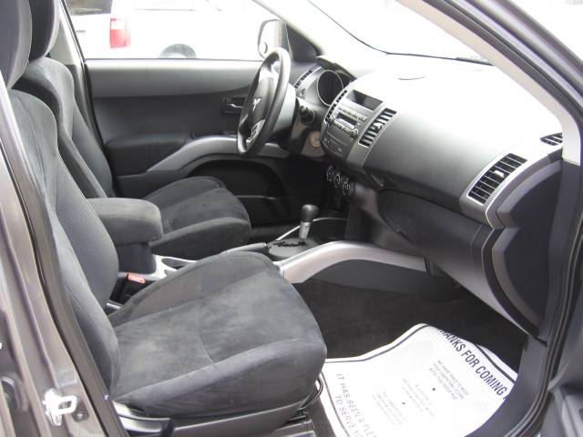 Mitsubishi Outlander 2007 photo 2