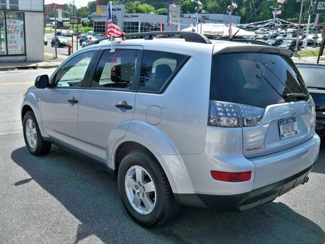 Mitsubishi Outlander 2007 photo 4