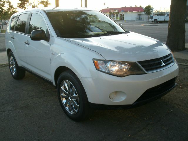 Mitsubishi Outlander 2007 photo 11