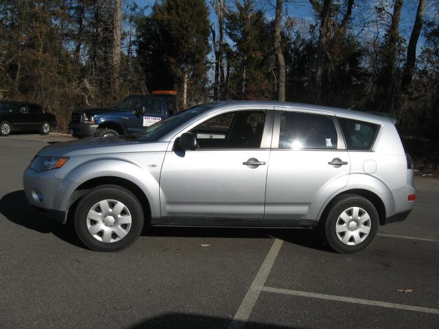 Mitsubishi Outlander Touring W/nav.sys Sport Utility