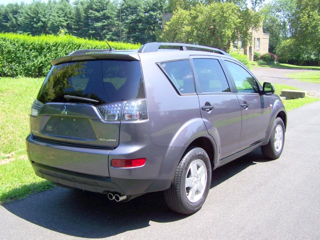 Mitsubishi Outlander 2007 photo 3