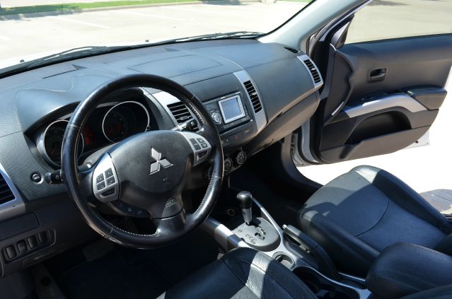 Mitsubishi Outlander 2007 photo 6