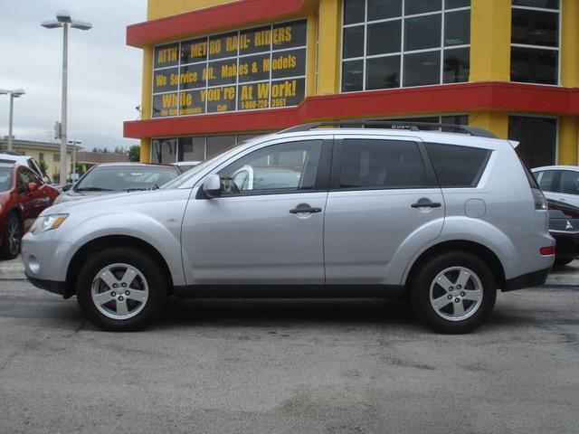 Mitsubishi Outlander 2007 photo 1