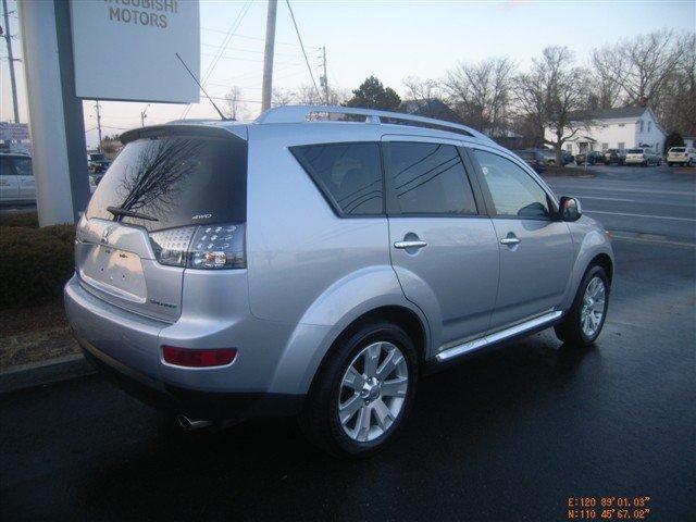 Mitsubishi Outlander 2008 photo 2