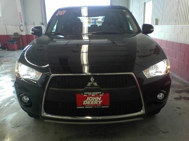 Mitsubishi Outlander 2010 photo 0