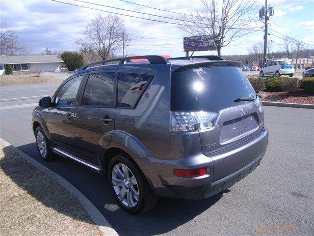 Mitsubishi Outlander 2010 photo 3