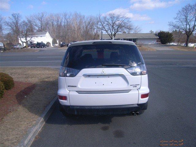 Mitsubishi Outlander 2010 photo 3