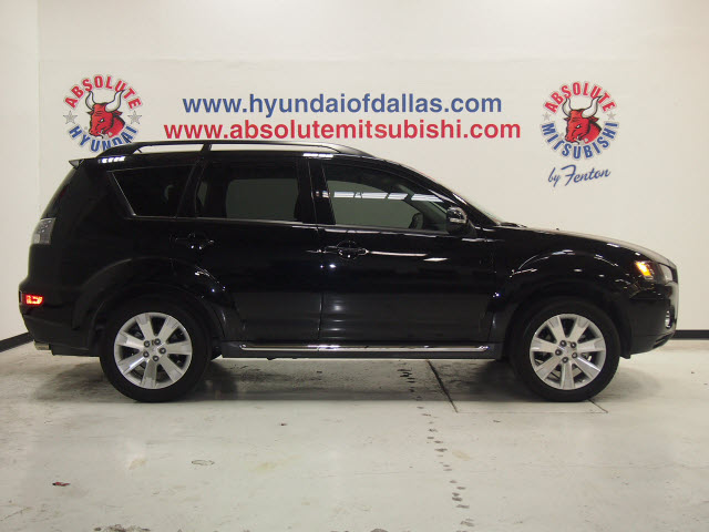 Mitsubishi Outlander 2011 photo 1