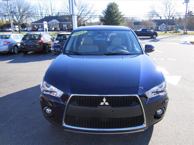 Mitsubishi Outlander 2011 photo 3