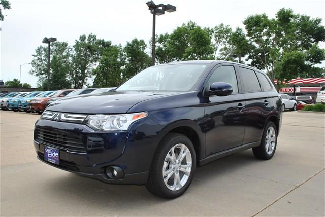 Mitsubishi Outlander 2014 photo 1