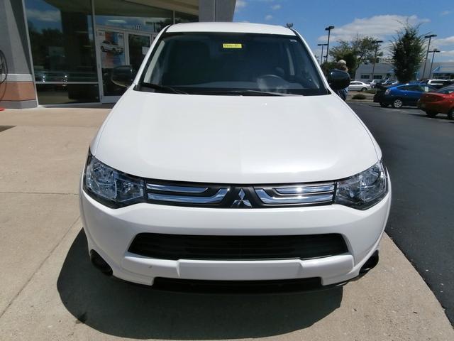 Mitsubishi Outlander 2014 photo 3