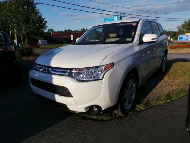 Mitsubishi Outlander 2014 photo 4