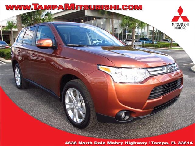 Mitsubishi Outlander 2014 photo 4