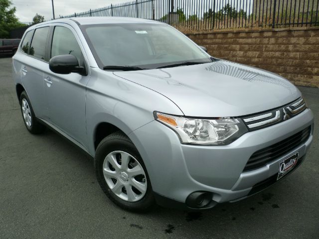 Mitsubishi Outlander 2014 photo 31