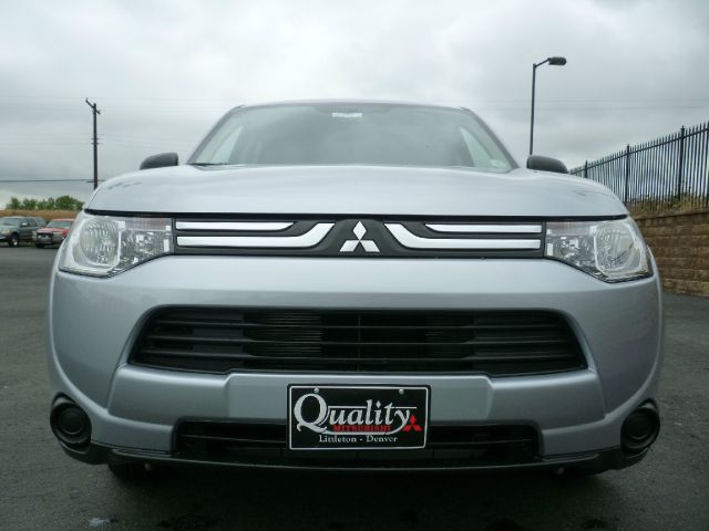 Mitsubishi Outlander 2014 photo 38