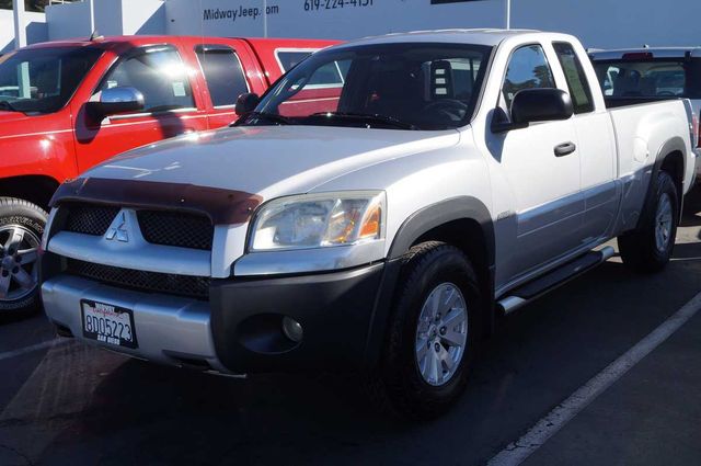 Mitsubishi Raider 2006 photo 1