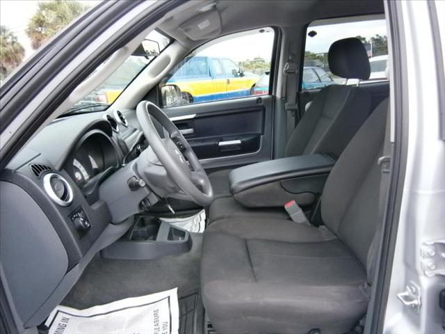 Mitsubishi Raider 2007 photo 2