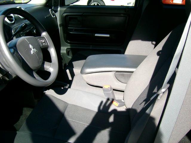 Mitsubishi Raider 2008 photo 3