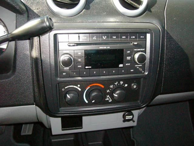 Mitsubishi Raider 2008 photo 4