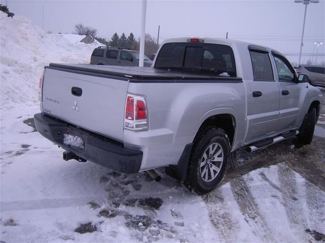 Mitsubishi Raider 2008 photo 3