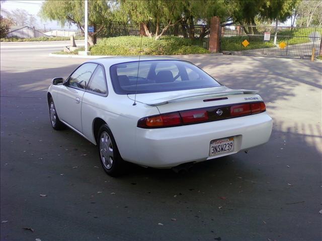 Nissan 240SX 1995 photo 2