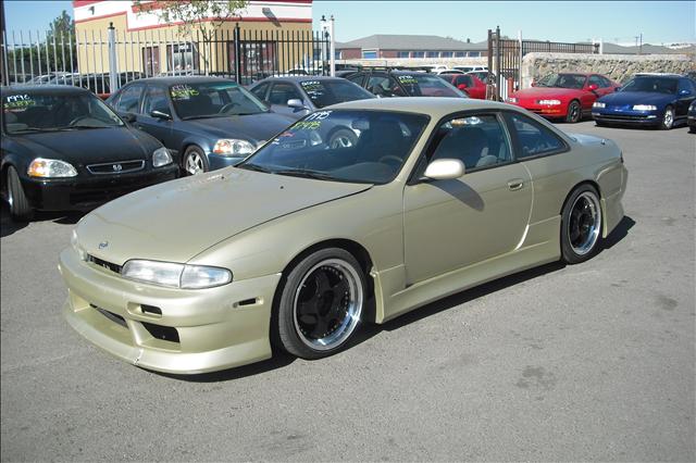 Nissan 240SX 1995 photo 2