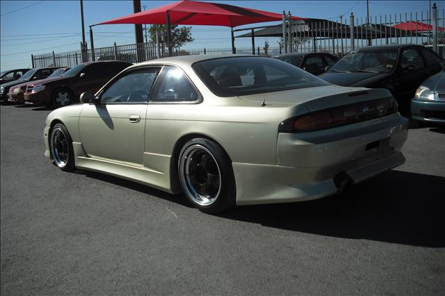 Nissan 240SX 1995 photo 3