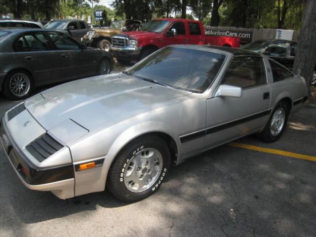 Nissan 300ZX 1984 photo 3