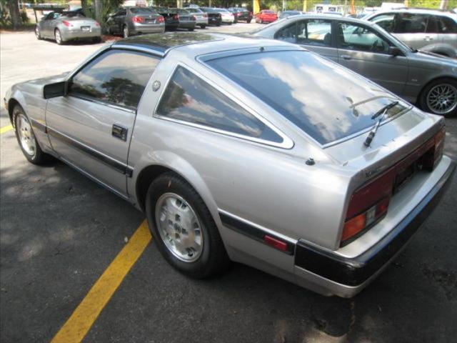 Nissan 300ZX 1984 photo 4