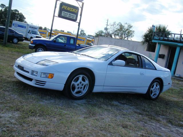 Nissan 300ZX Base Coupe