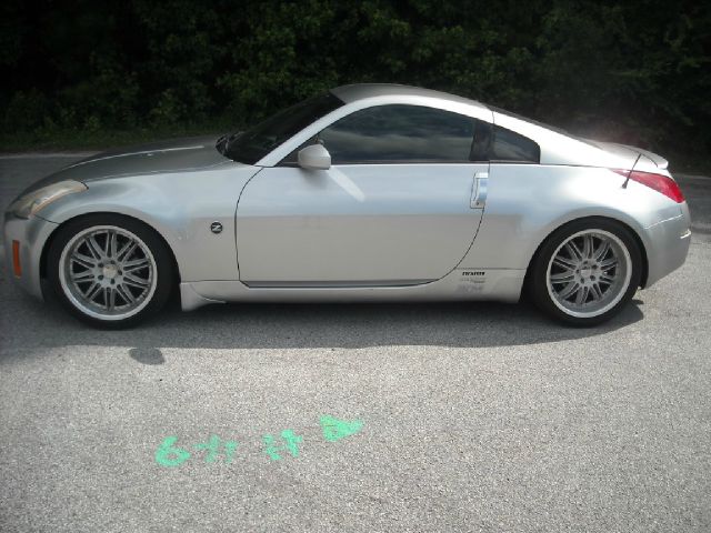 Nissan 350Z 2003 photo 2