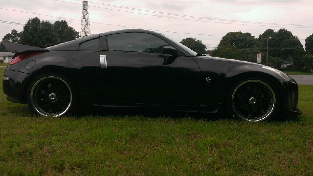 Nissan 350Z 2003 photo 1