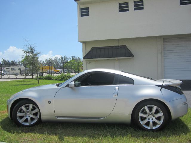 Nissan 350Z 2003 photo 2