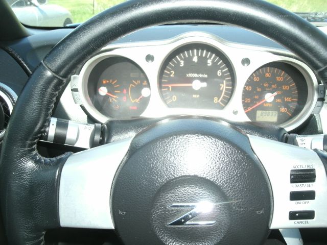 Nissan 350Z 2003 photo 8