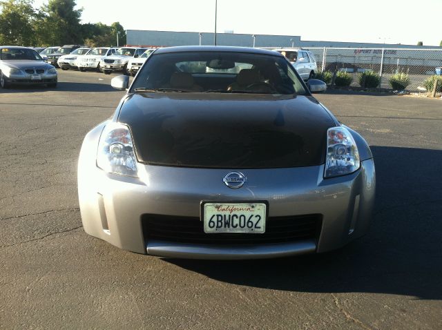 Nissan 350Z 2003 photo 2