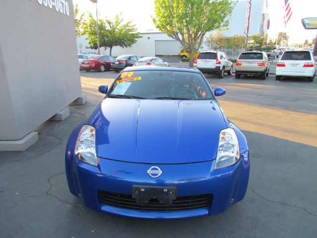 Nissan 350Z 2004 photo 2