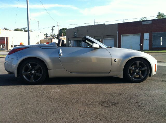 Nissan 350Z 2004 photo 2