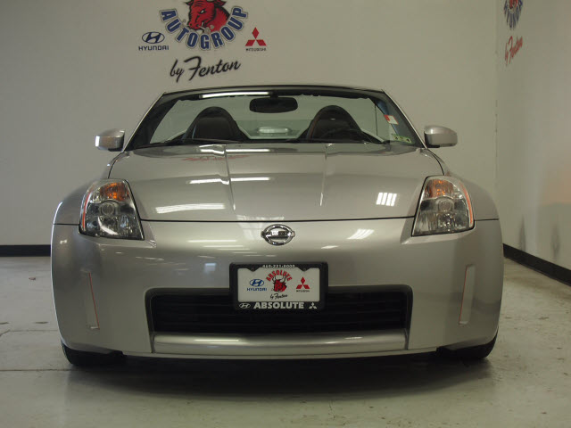 Nissan 350Z 2004 photo 2