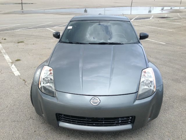 Nissan 350Z 2004 photo 9