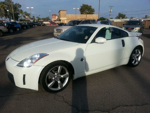 Nissan 350Z 2004 photo 2