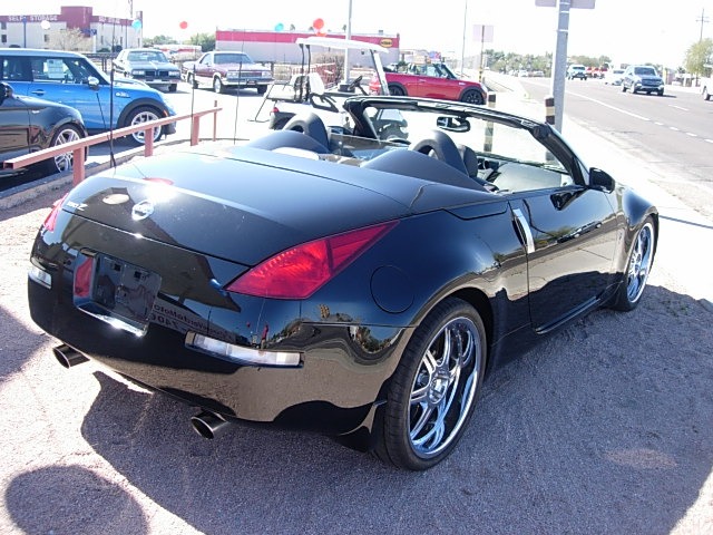 Nissan 350Z 2004 photo 1