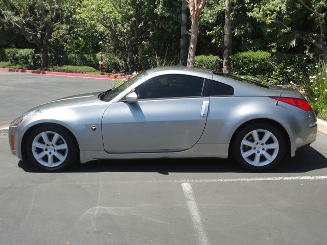 Nissan 350Z 2004 photo 2