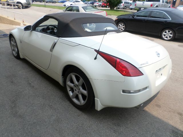 Nissan 350Z 2004 photo 2